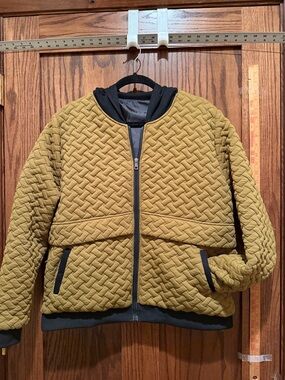Textured Olive Quilted Zip-Up Jacket with Contrast Trim